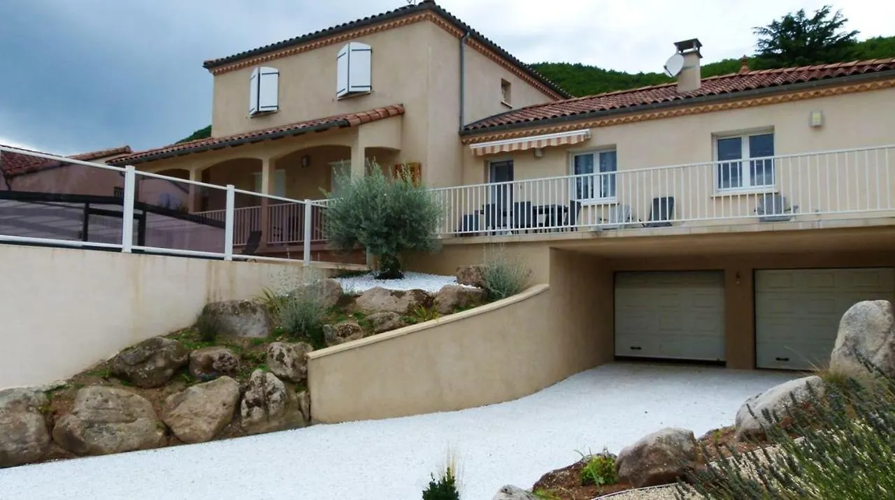 Holiday home Maison Accueillante A Nant Avec Piscine Partagee France