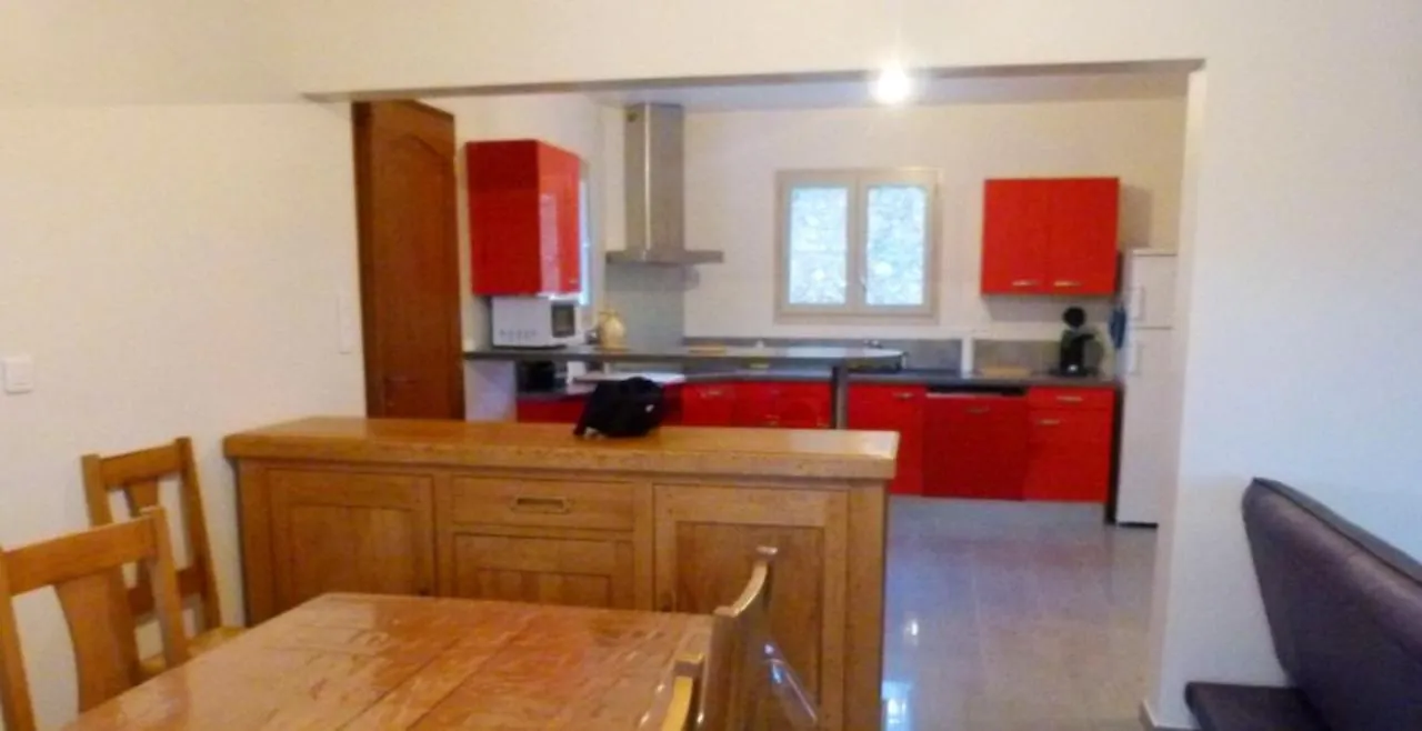Maison Accueillante A Nant Avec Piscine Partagee
